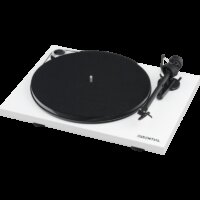 Pro-Ject Essential III patefonas su phono korektoriumi